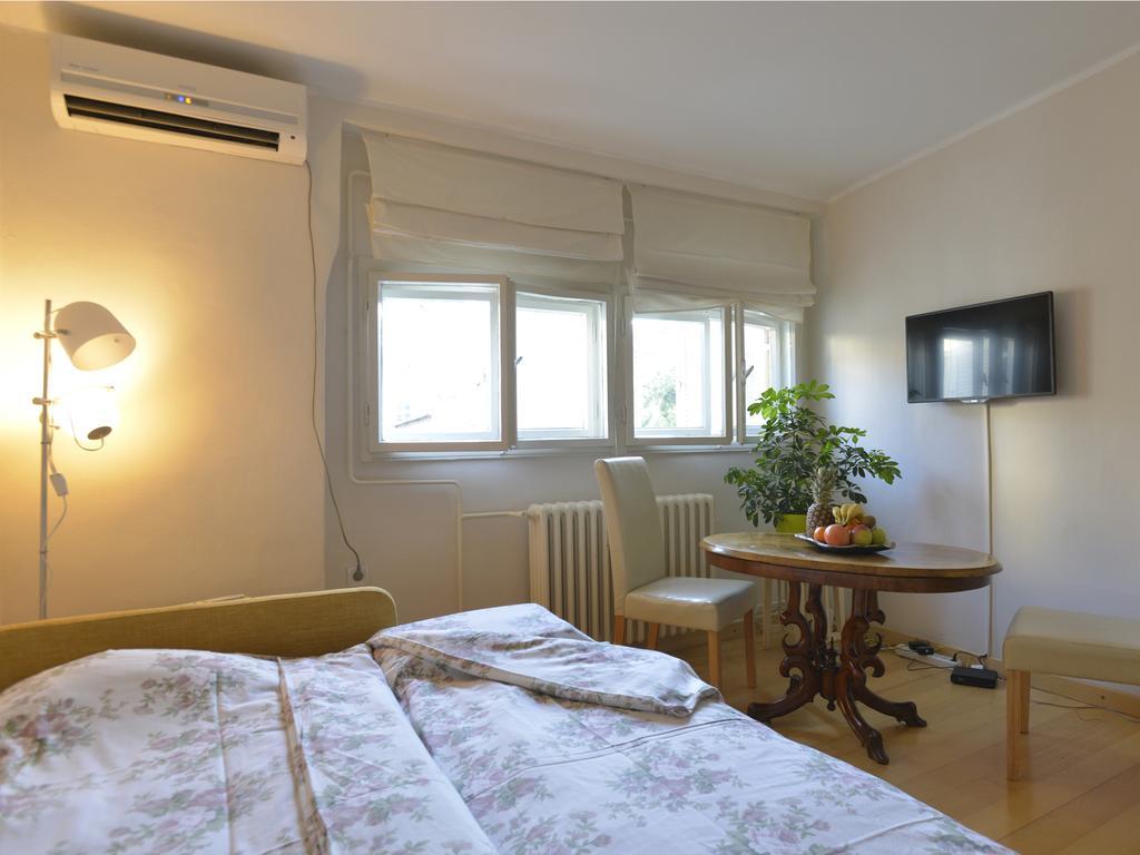 Apartamento Downtown Dell Arte Novi Sad Exterior foto